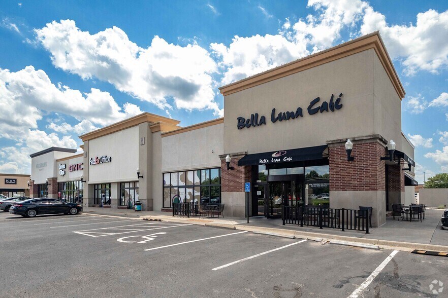 2441 N Maize Rd, Wichita, KS for lease - Building Photo - Image 3 of 4