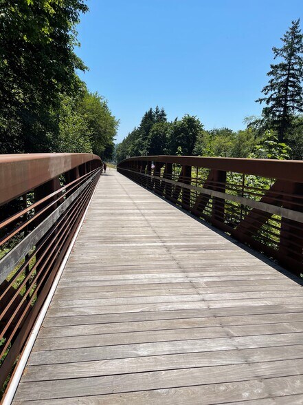 710 John Nelson, Bainbridge Island, WA à vendre - Photo du bâtiment - Image 3 de 5