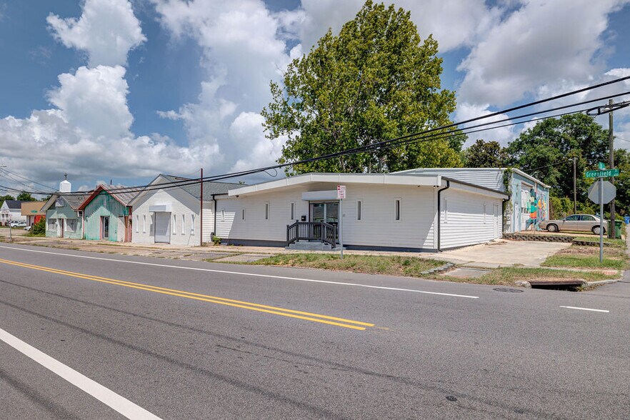 621 Greenfield St, Wilmington, NC à louer - Photo du bâtiment - Image 2 de 45