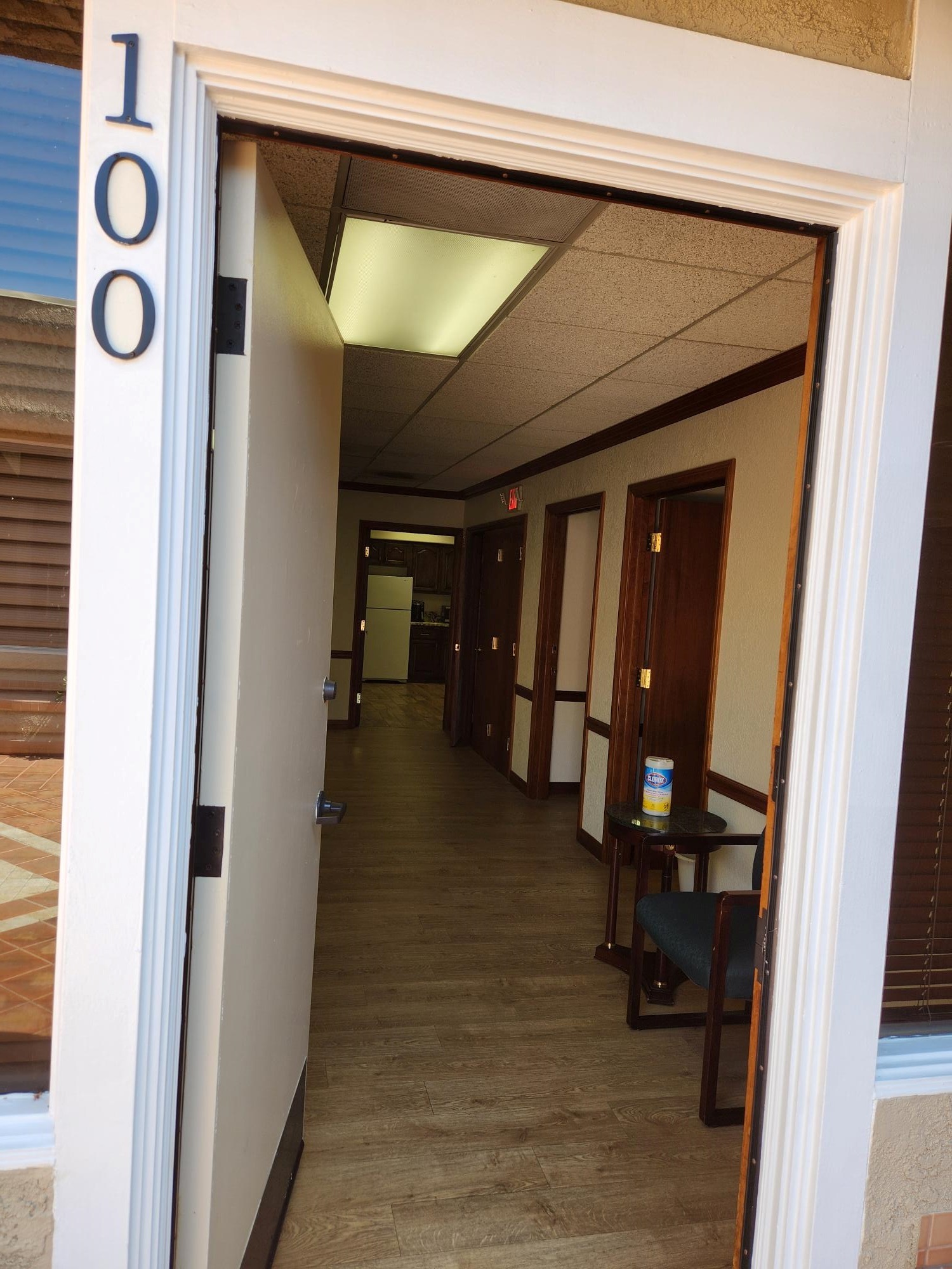 2331 W Lincoln Ave, Anaheim, CA à louer Photo intérieure- Image 1 de 25