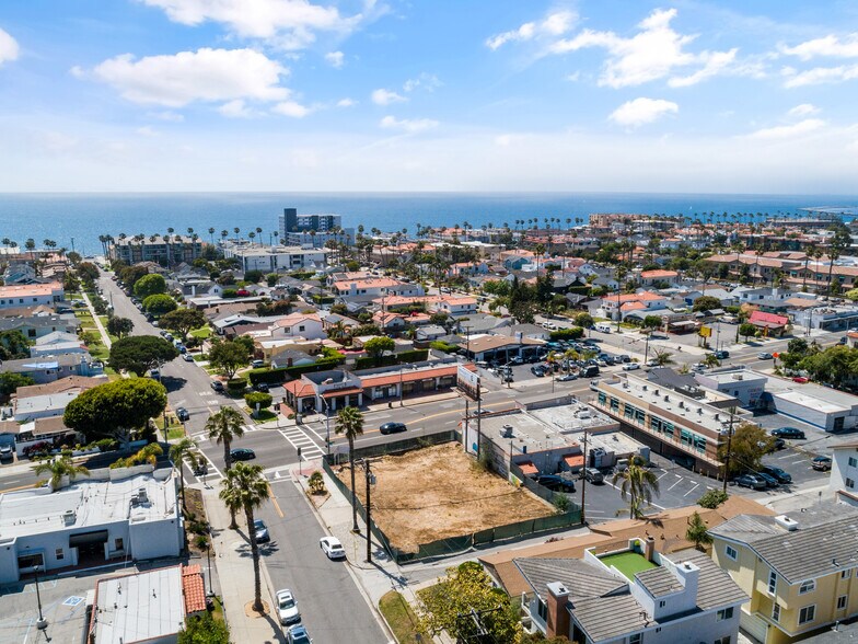 1032 S Pacific Coast Hwy, Redondo Beach, CA à vendre - Aérien - Image 2 de 5