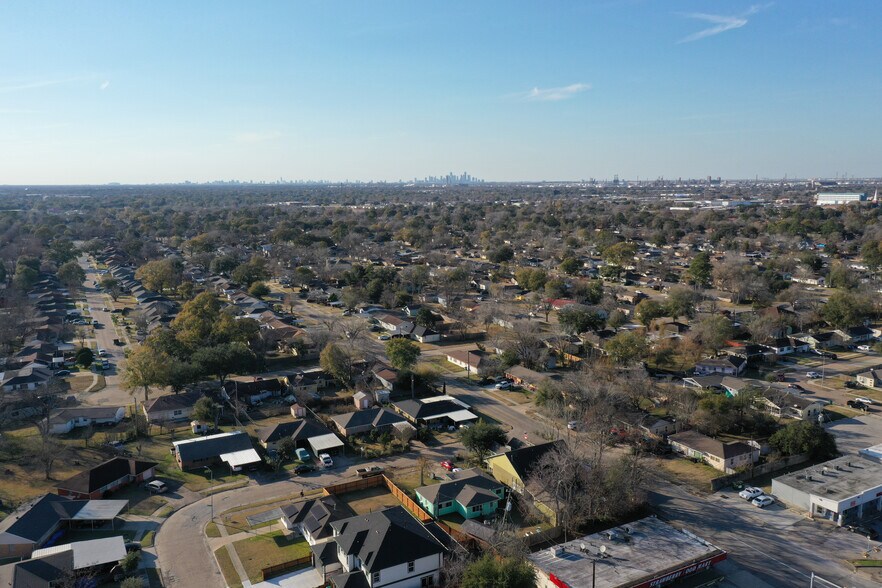 2311 Strawberry Rd, Pasadena, TX à vendre - Photo du bâtiment - Image 3 de 11