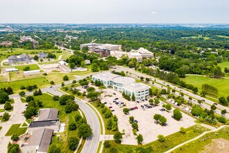 401 Charmany Dr, Madison, WI - Aérien  Vue de la carte