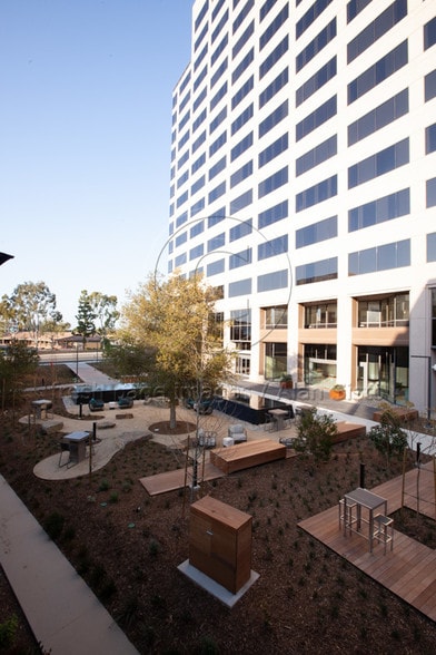 Orange Executive Tower, 1100 Town Rd, Orange, CA à louer - Photo du bâtiment - Image 3 de 6