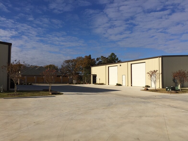 2941 Elkton Trl, Tyler, TX for lease - Building Photo - Image 3 of 6