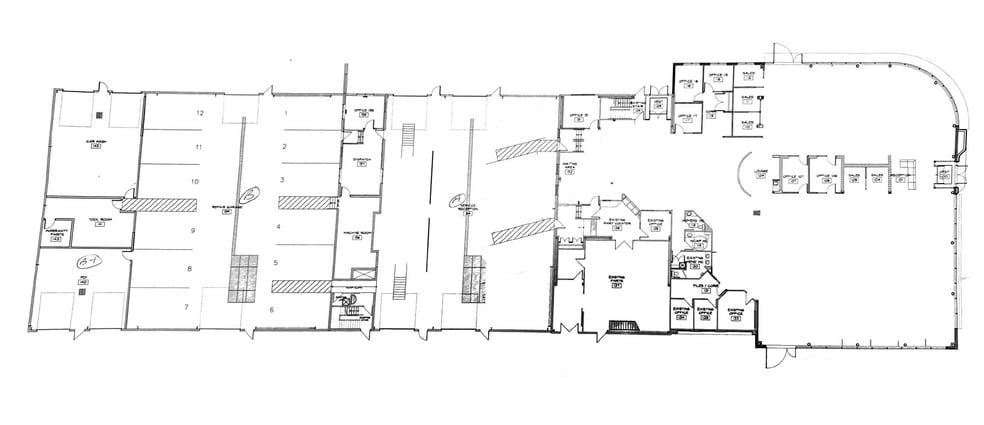 2185 Robertson Rd, Ottawa, ON à louer - Photo du bâtiment - Image 3 de 4