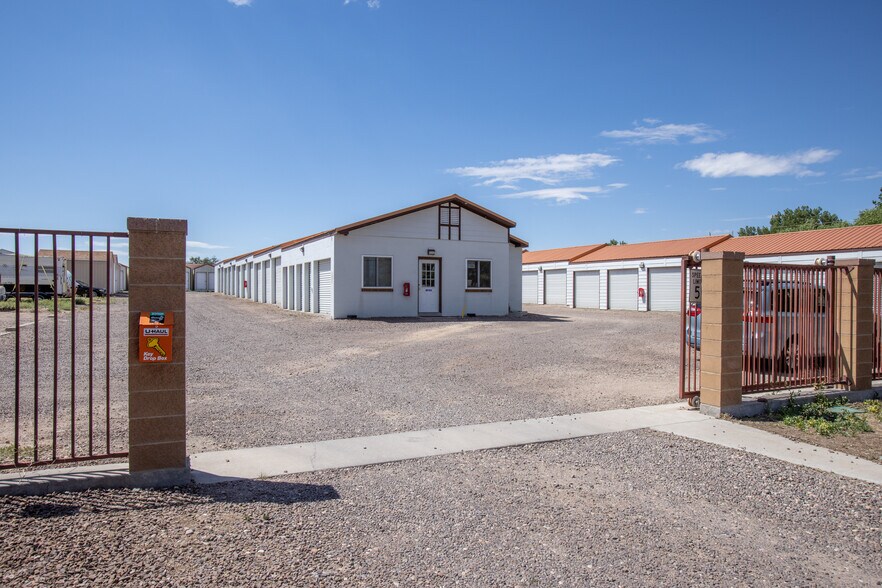 207 E Prosser Rd, Cheyenne, WY à vendre - Photo du bâtiment - Image 2 de 9