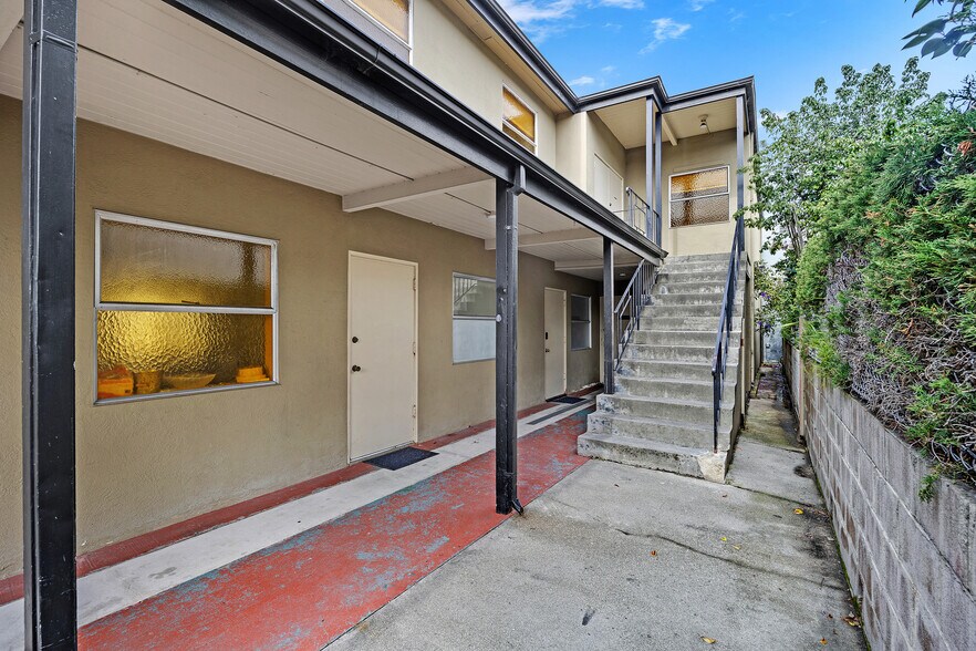 1221 Marin Ave, Albany, CA à vendre - Photo du bâtiment - Image 3 de 14