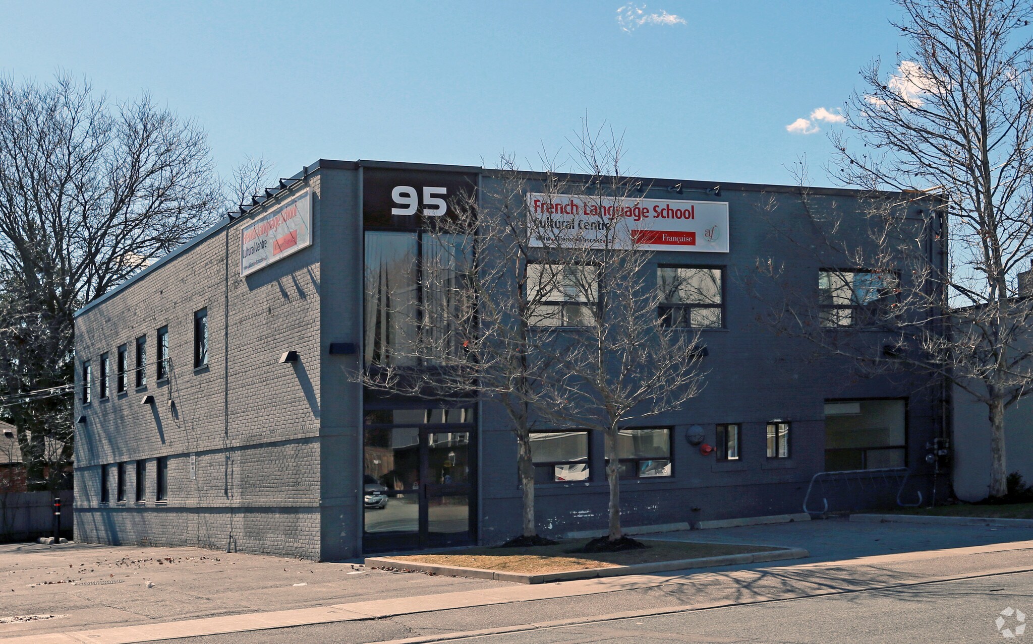 95 Sheppard Ave W, Toronto, ON à vendre Photo principale- Image 1 de 1