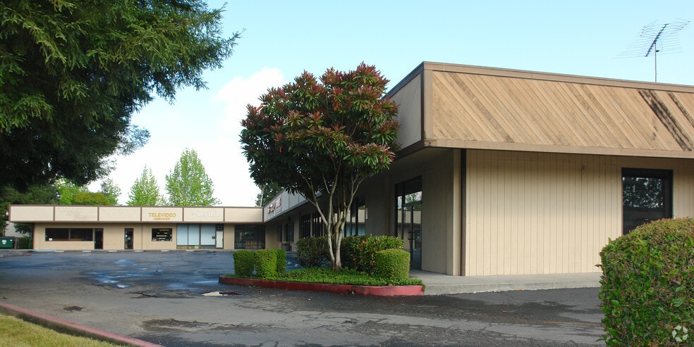 10 Enterprise Dr, Rohnert Park, CA à louer - Photo du bâtiment - Image 2 de 7