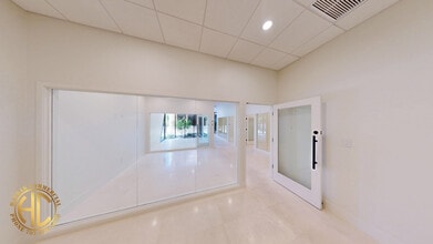 626 S 3rd St, Las Vegas, NV for lease Interior Photo- Image 2 of 9