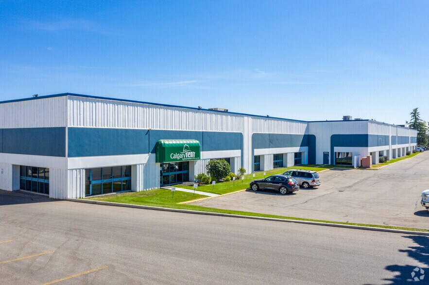 1220 28th St NE, Calgary, AB for sale - Primary Photo - Image 1 of 1