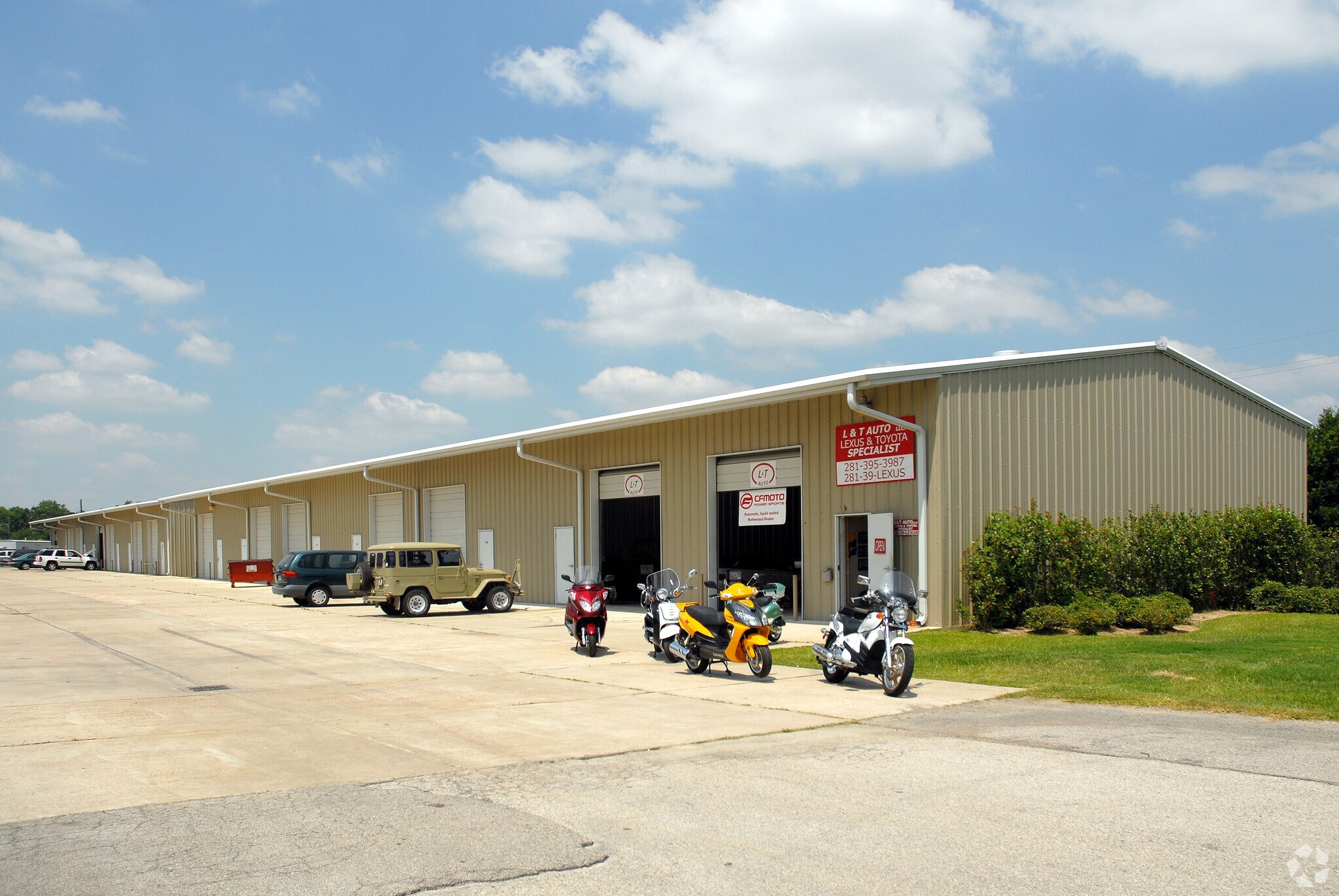 27027 Westheimer Pky, Katy, TX à louer Photo du bâtiment- Image 1 de 3