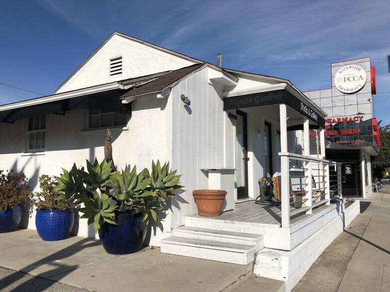 11659 Riverside Dr, North Hollywood, CA à vendre - Photo du bâtiment - Image 2 de 19