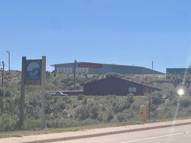 807 Susie St, Diamondville, WY à vendre - Photo du bâtiment - Image 3 de 15