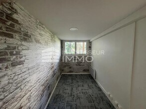 Commerce de détail dans Champigny-sur-Marne à louer Photo intérieure- Image 2 de 5