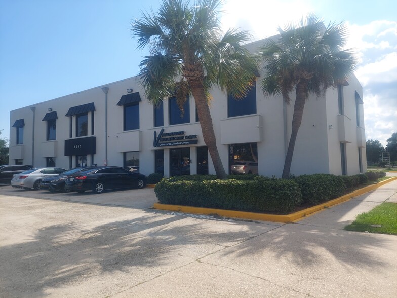 5630 Crowder Blvd, New Orleans, LA for lease - Building Photo - Image 1 of 6