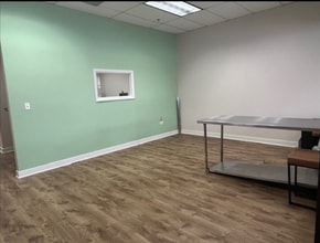 5600-5699 College Rd, Lisle, IL for lease Interior Photo- Image 1 of 4