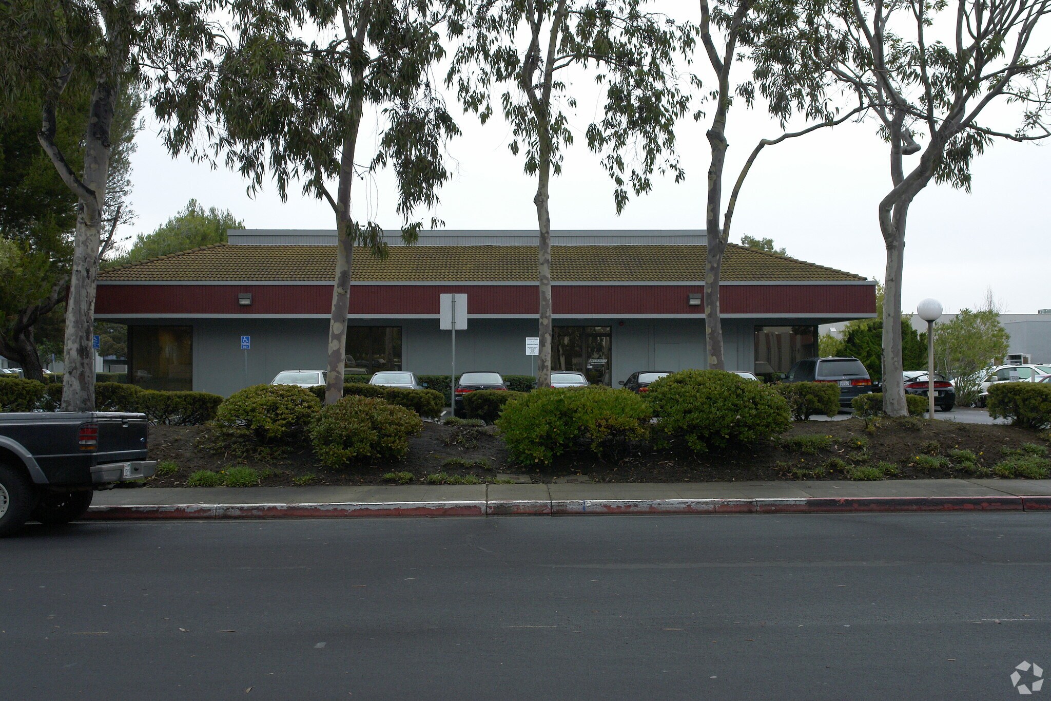 1120 Chess Dr, Foster City, CA à louer Photo principale- Image 1 de 5