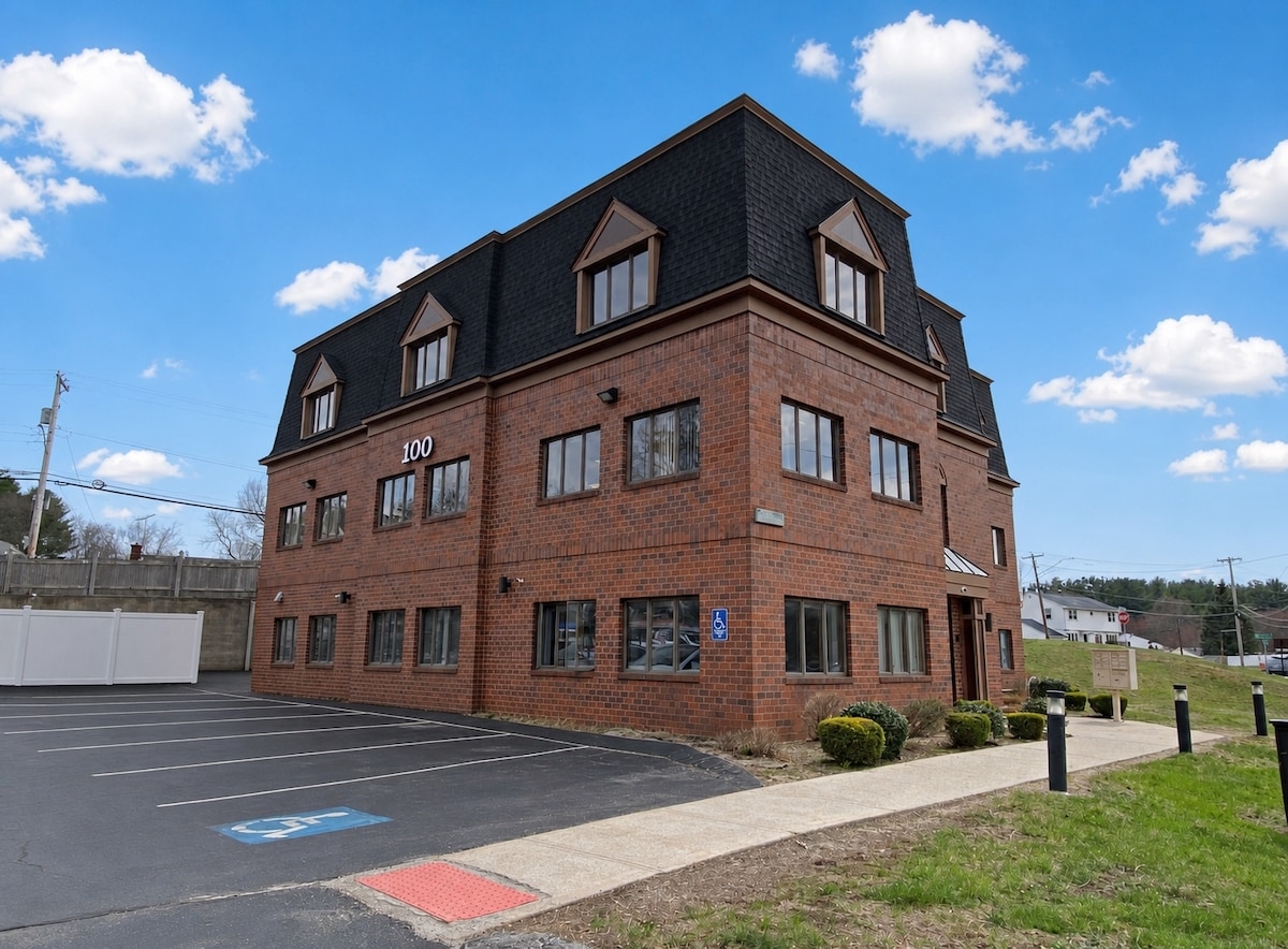 100 Treble Cove Rd, Billerica, MA for lease Building Photo- Image 1 of 5