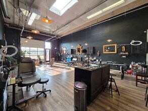 2195 Hyacinth St NE, Salem, OR for lease Interior Photo- Image 2 of 6