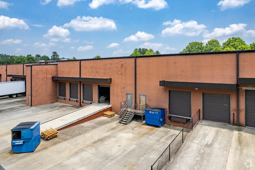 3000 Shawnee Industrial Way, Suwanee, GA à louer - Photo du bâtiment - Image 3 de 4