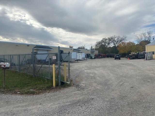 18130-18134 NW Frontage Rd, Joliet, IL for lease - Building Photo - Image 3 of 15