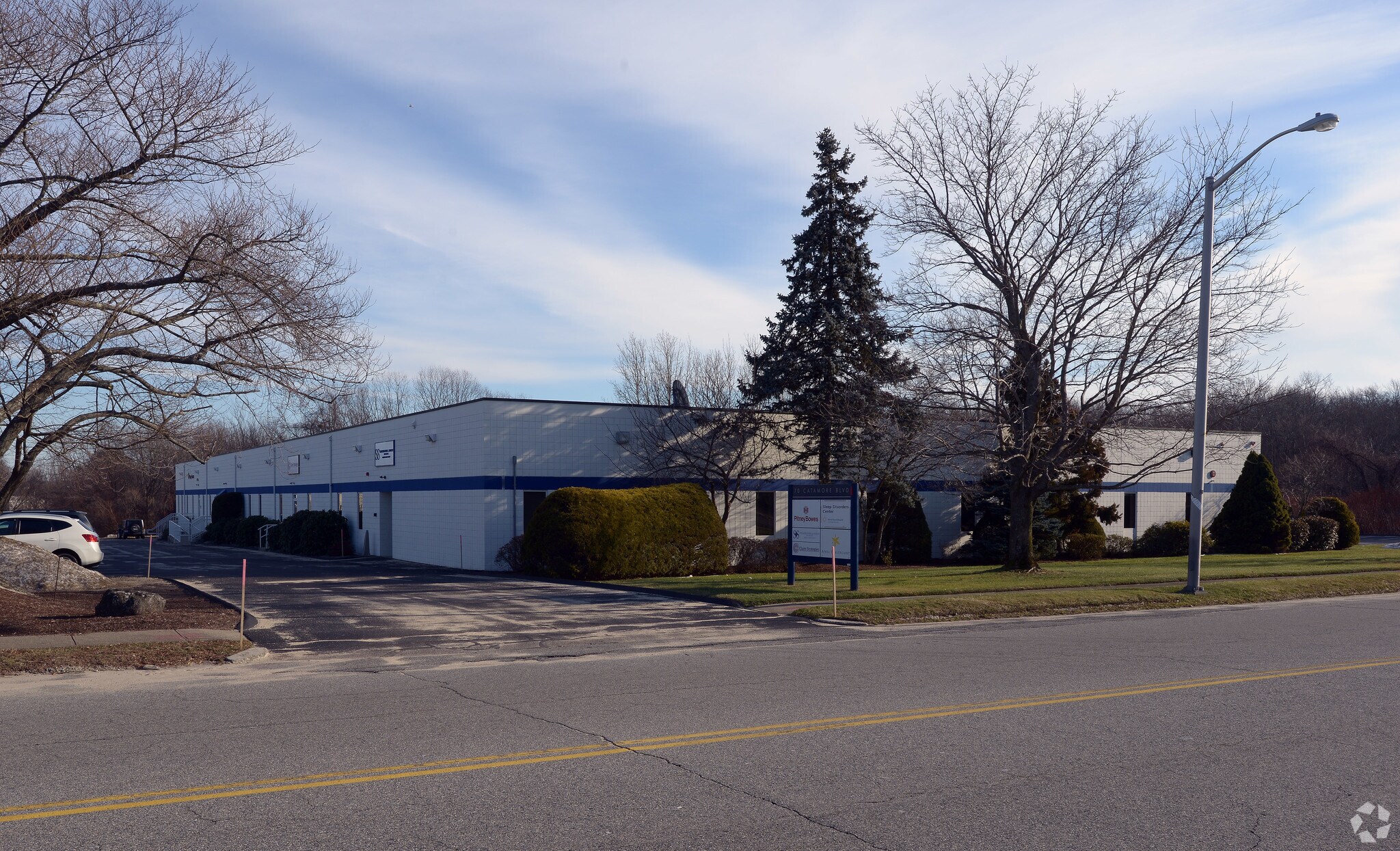 70 Catamore Blvd, East Providence, RI à louer Photo du bâtiment- Image 1 de 7