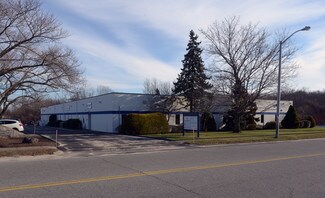 Plus de détails pour 70 Catamore Blvd, East Providence, RI - Bureau à louer