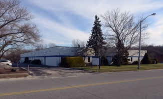 Plus de détails pour 70 Catamore Blvd, East Providence, RI - Bureau à louer