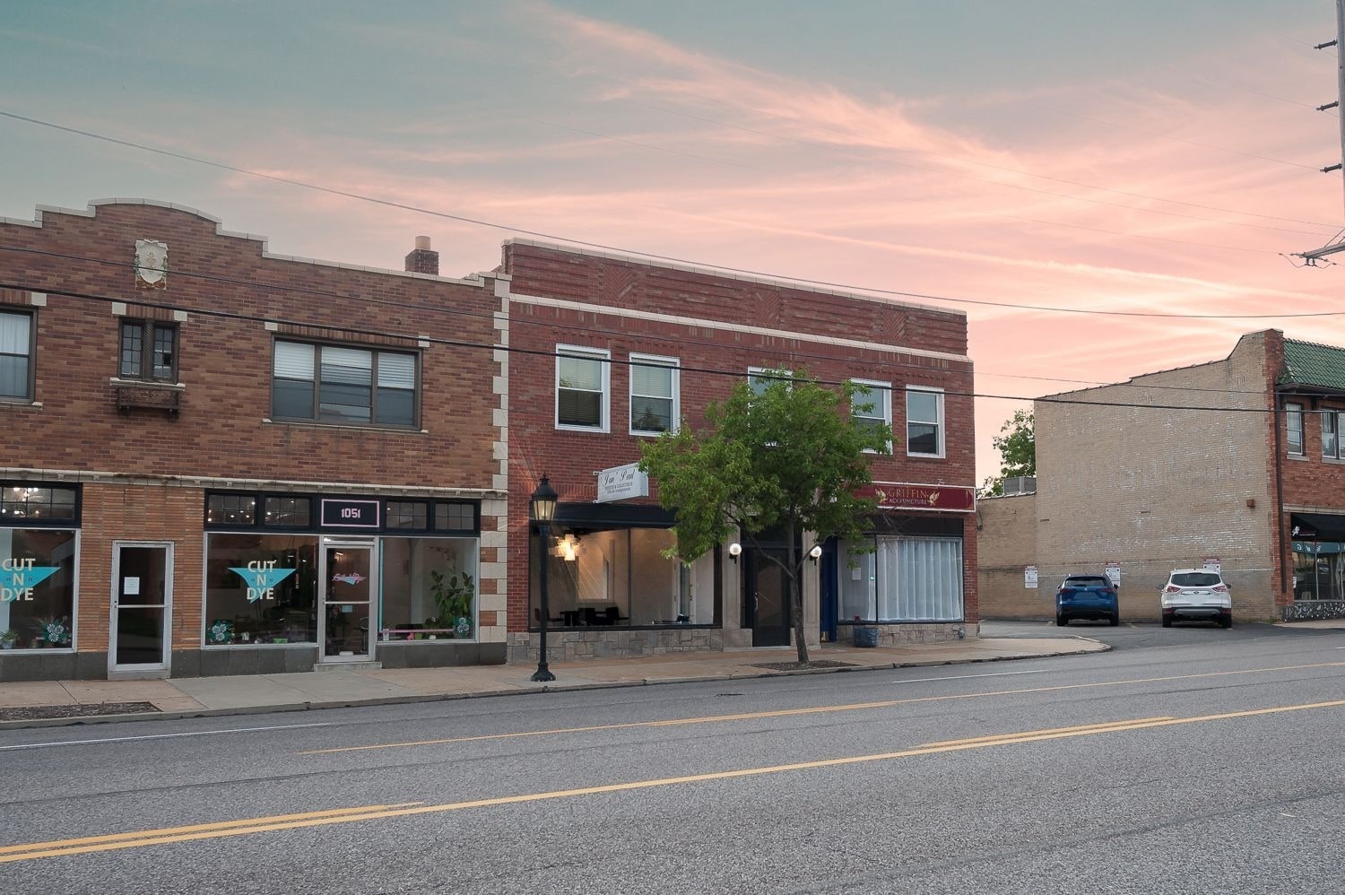 1047 S Big Bend Blvd, Saint Louis, MO for lease Primary Photo- Image 1 of 9