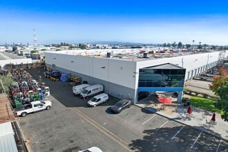 2891-2895 E Miraloma Ave, Anaheim, CA for lease Building Photo- Image 2 of 4