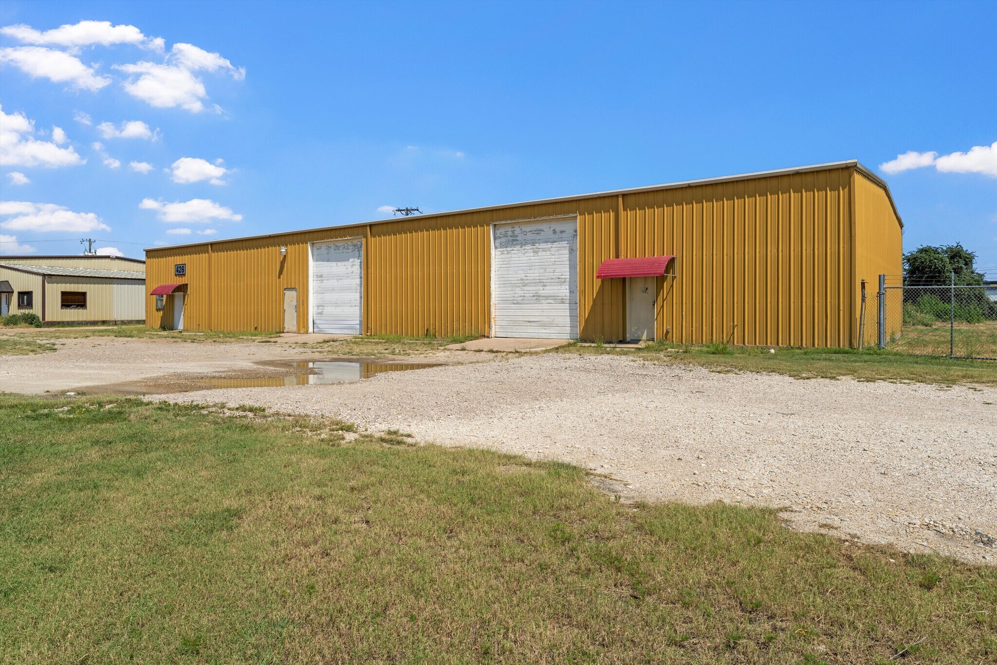 426 S McLennan Loop, Elm Mott, TX à louer Photo principale- Image 1 de 2