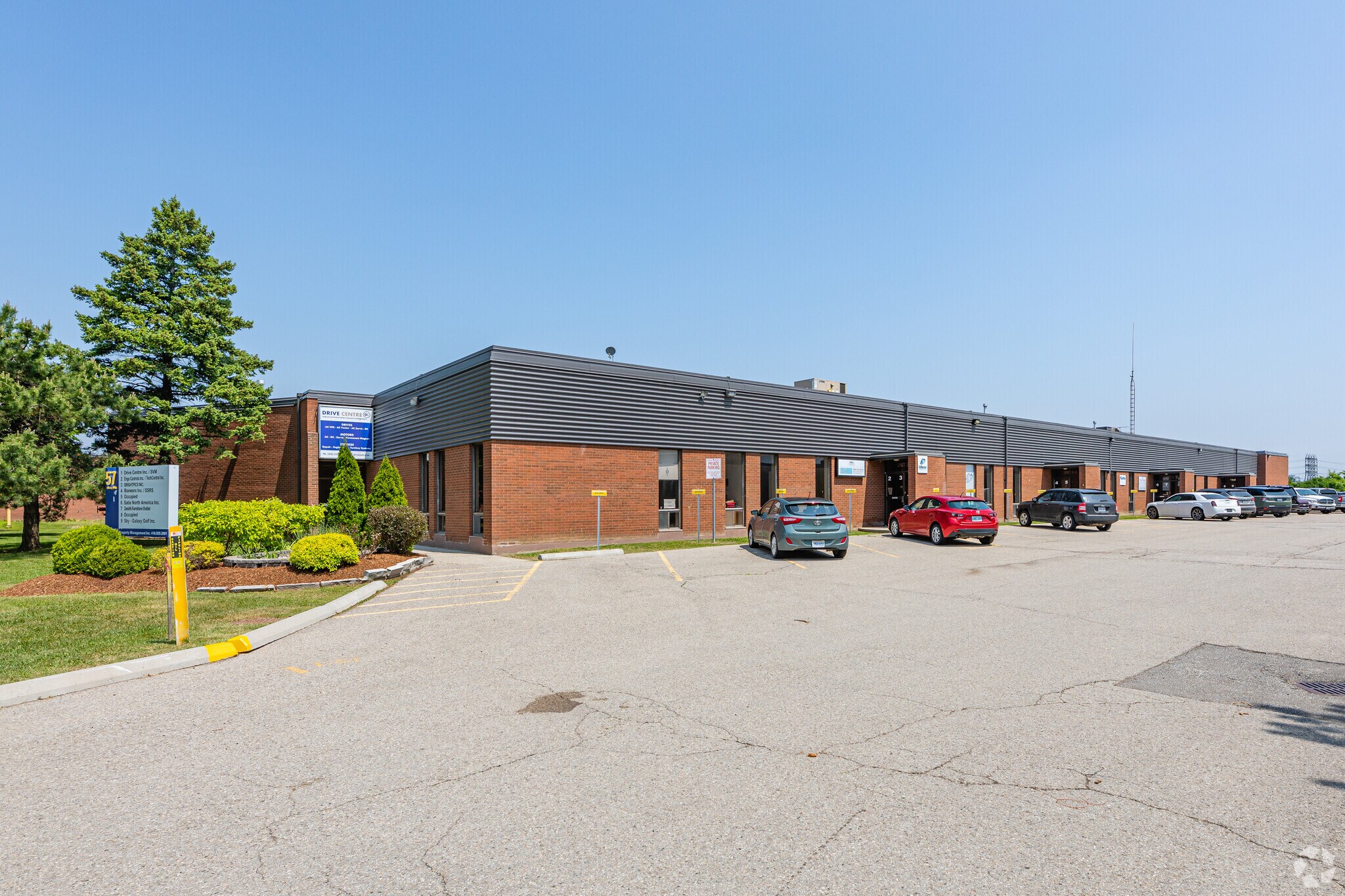 57 Galaxy Blvd, Toronto, ON à vendre Photo principale- Image 1 de 1