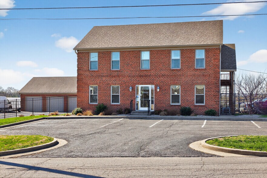 446 Roy Arnold Blvd, Danville, KY à vendre - Photo du bâtiment - Image 2 de 56