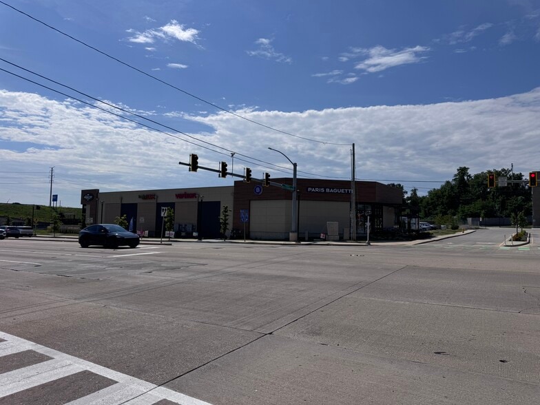 9091 Olive Blvd, Olivette, MO for lease - Building Photo - Image 2 of 7