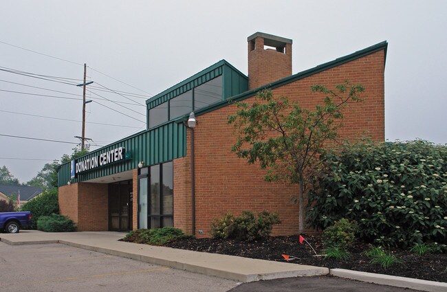 Plus de détails pour 8927 Columbia Rd, Loveland, OH - Commerce de détail à vendre