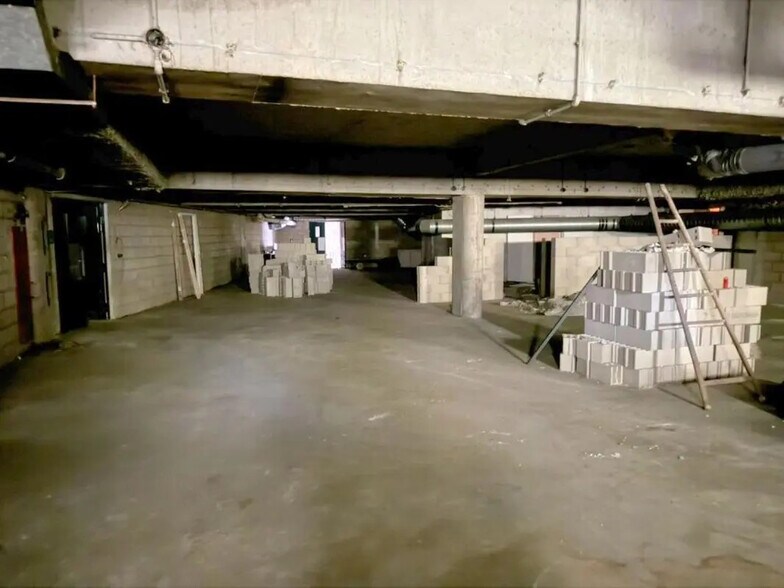 Commerce de détail dans Maisons-Alfort à vendre - Photo de construction - Image 2 de 20