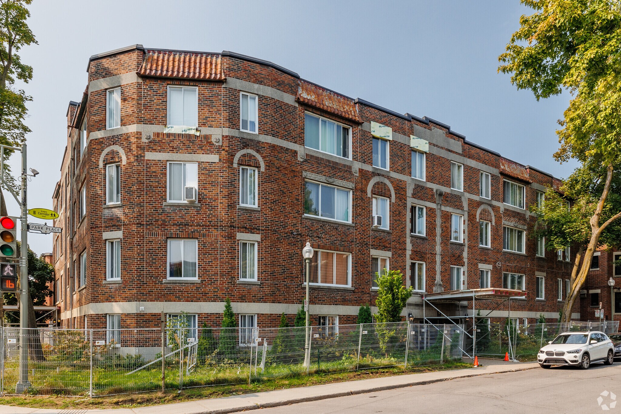 6 Pl Park, Westmount, QC for sale Primary Photo- Image 1 of 1