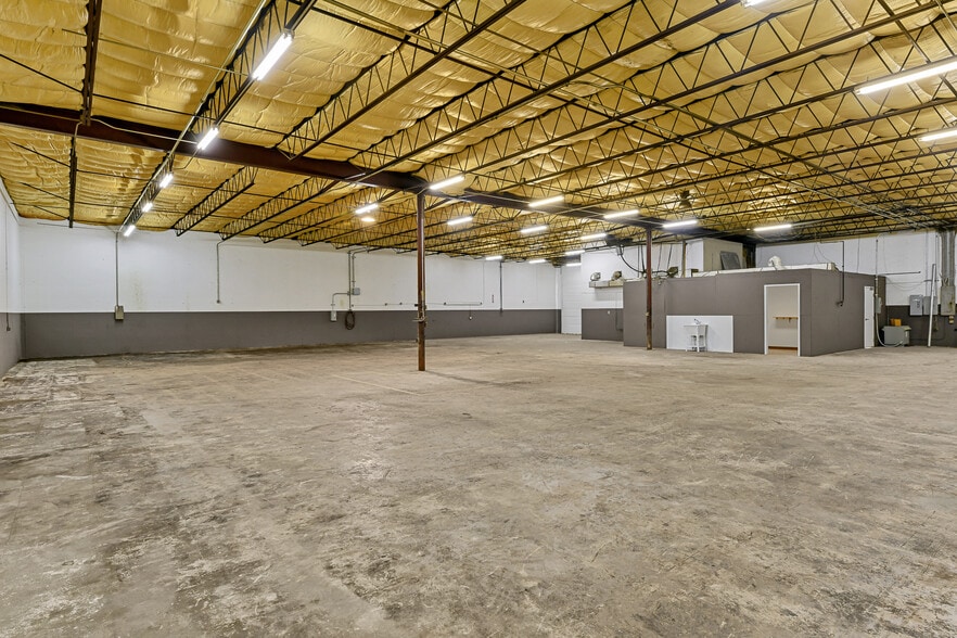 1053 Grubb St, San Antonio, TX for sale - Interior Photo - Image 2 of 4