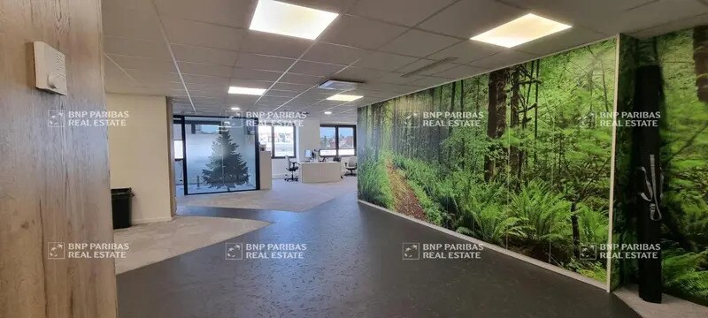 Office in Lyon for lease - Interior Photo - Image 3 of 23