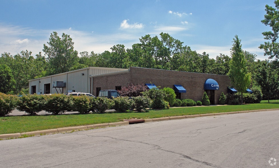 100 Fortune Dr, West Carrollton, OH for lease - Primary Photo - Image 1 of 2