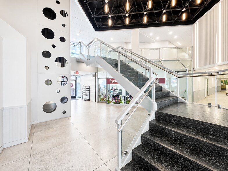 2024 Center Ave, Fort Lee, NJ à louer - Photo du bâtiment - Image 3 de 7