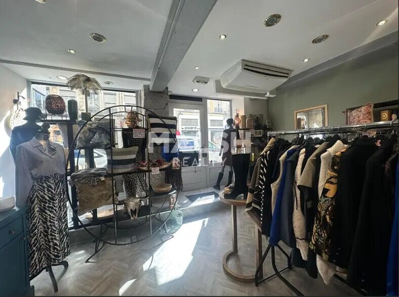 Retail in Lyon for lease - Building Photo - Image 3 of 8
