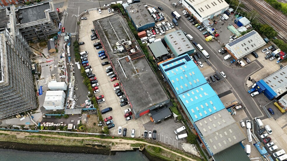 Mount Pleasant Rd, Southampton for sale - Aerial - Image 3 of 6