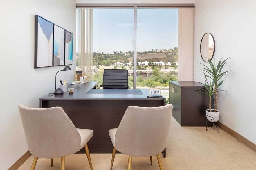 27201 Puerta Real, Mission Viejo, CA à louer - Photo intérieure - Image 3 de 8
