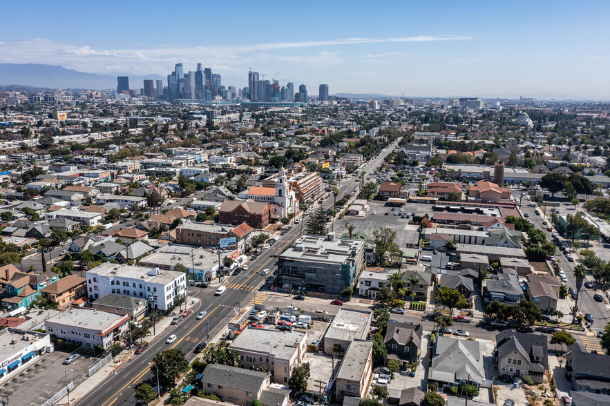 1500 W Adams Blvd, Los Angeles, CA for sale - Building Photo - Image 1 of 1