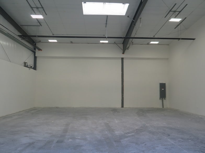 360 Faraday Ave, Jackson, NJ for lease - Interior Photo - Image 2 of 5