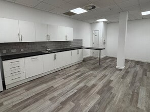 1 The Pavilions, Solihull for lease Interior Photo- Image 1 of 3