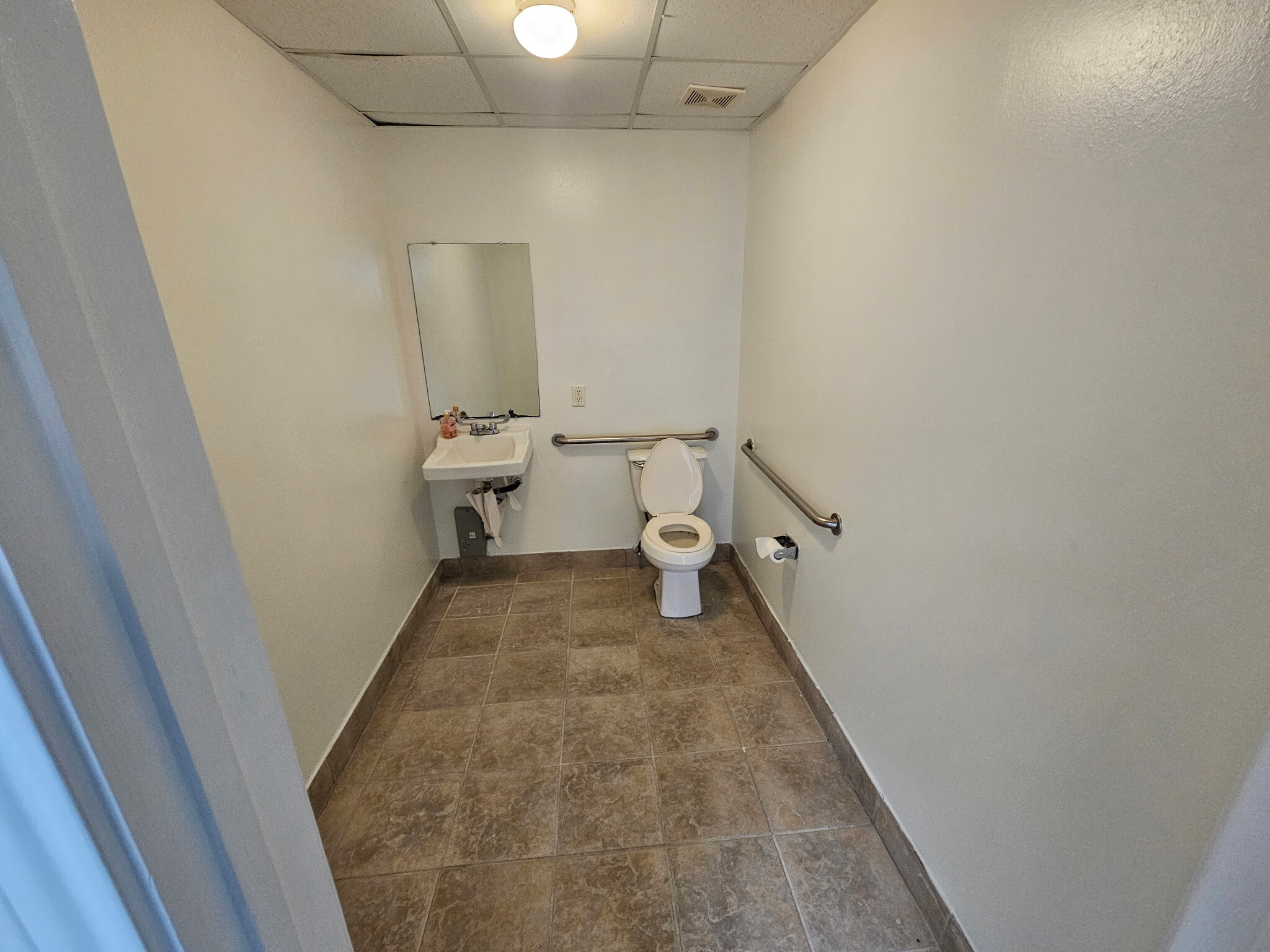 3301 W Davis St, Conroe, TX à louer Autre- Image 1 de 10